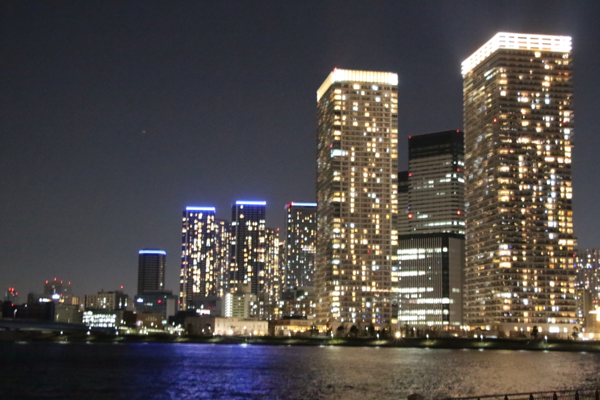 豊洲公園からの夜景 気まぐれドライブ日記 自然の生命の風景と夜景